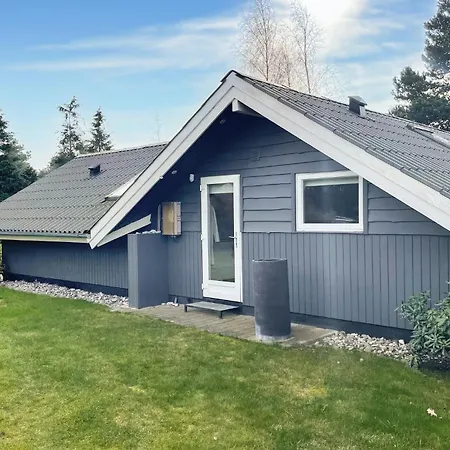 3 Bedroom In Vaeggerlose Vakantiehuis Bøtø By